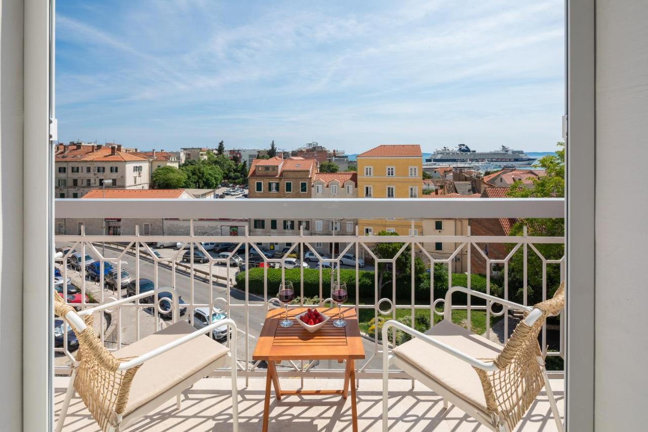 Luxury Rooms Le Prestige Few Minutes From Split'S Iconic Waterfront Exterior foto