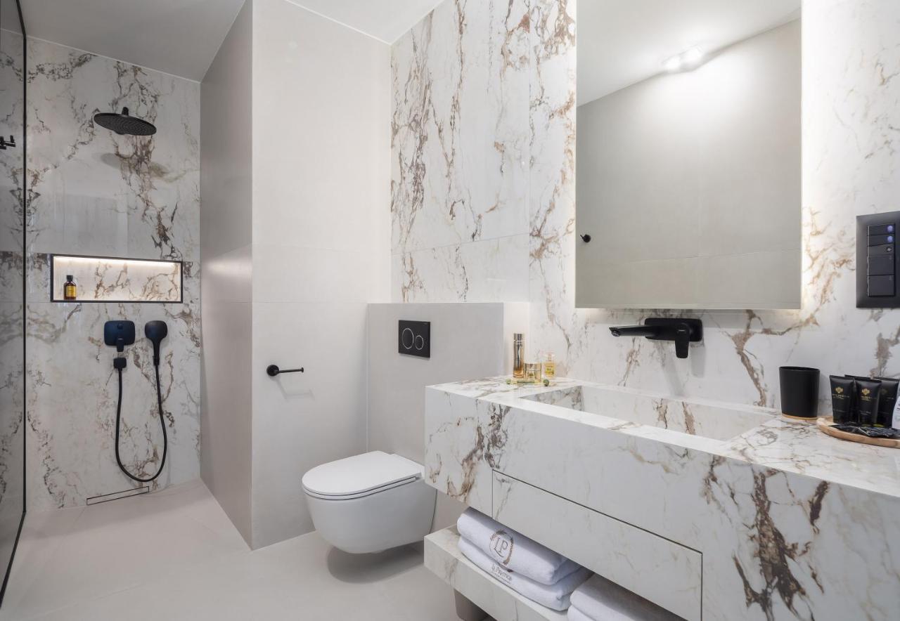 Luxury Rooms Le Prestige Few Minutes From Split'S Iconic Waterfront Exterior foto