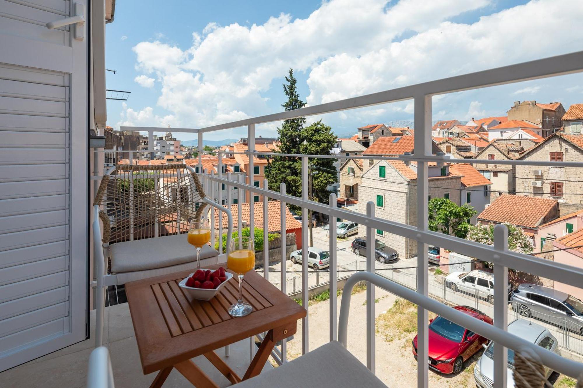Luxury Rooms Le Prestige Few Minutes From Split'S Iconic Waterfront Exterior foto